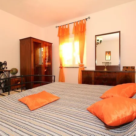 Apartament Bella 2010 *